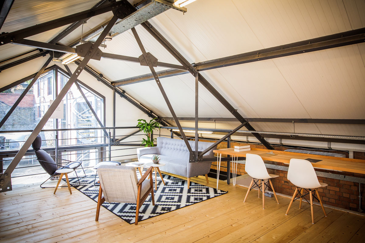 Mezzanine level in studio/office